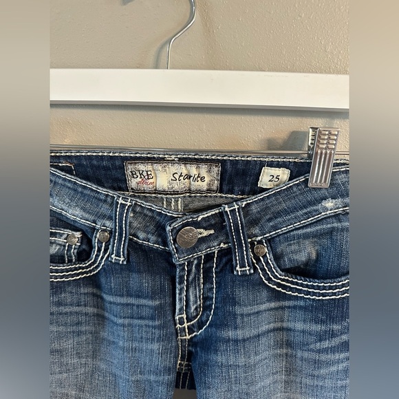 BKE Starlite  Denim Capri - Picture 3 of 6